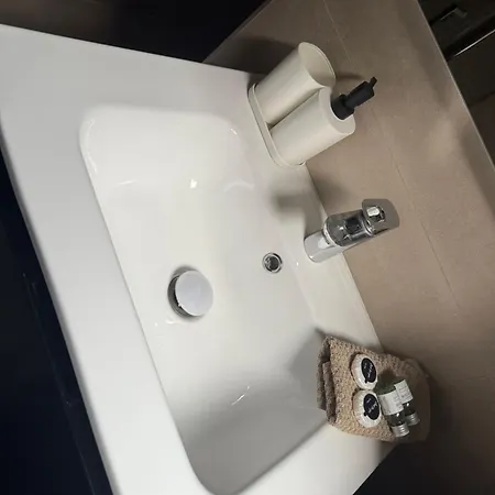 Апартаменты Luxury Riverfront Near La Meuse *